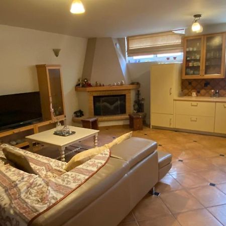 Seaside Family Apartment - Kalamata Faraí エクステリア 写真